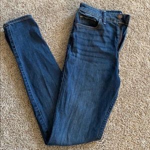 Hollister dark wash skinny jeans